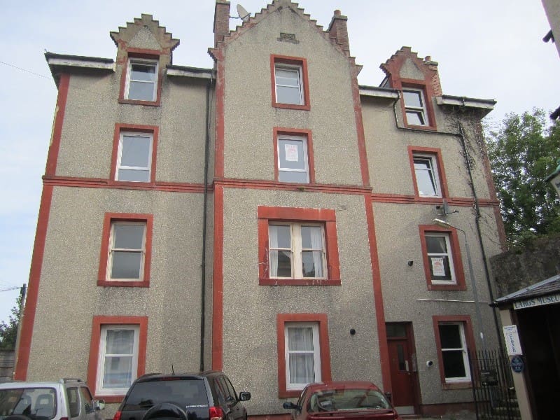 2/R Manse Court