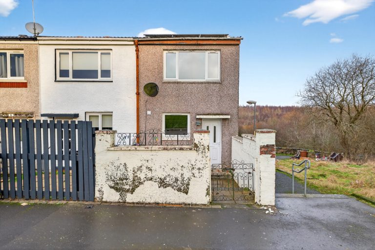 Riggside Road, Craigend