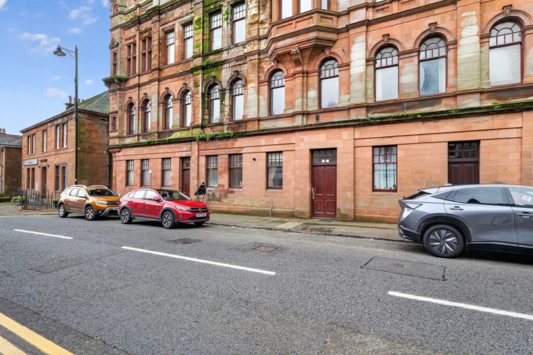 Brewland Street, Galston
